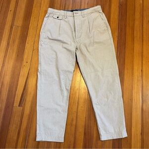 [32x30] Banana Republic Ankle Length Relaxed Tapered Pant - Cream